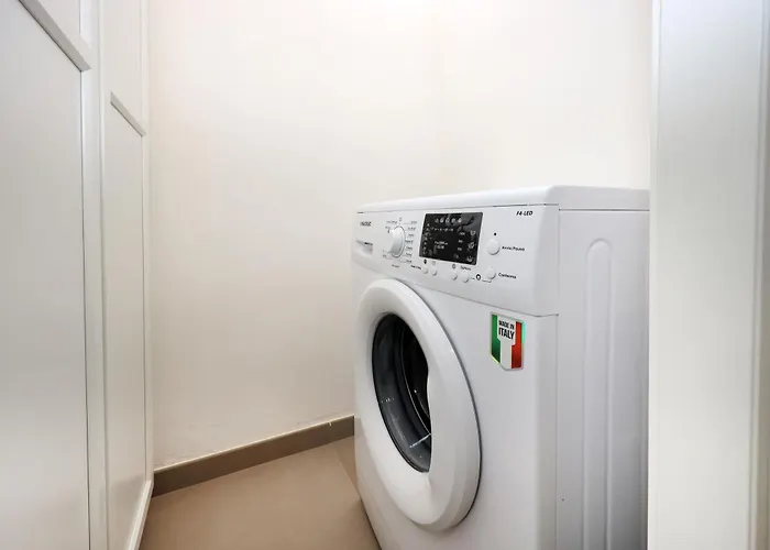 Basilica San Paolo Nuvola Eur Modern Apartment Rom
