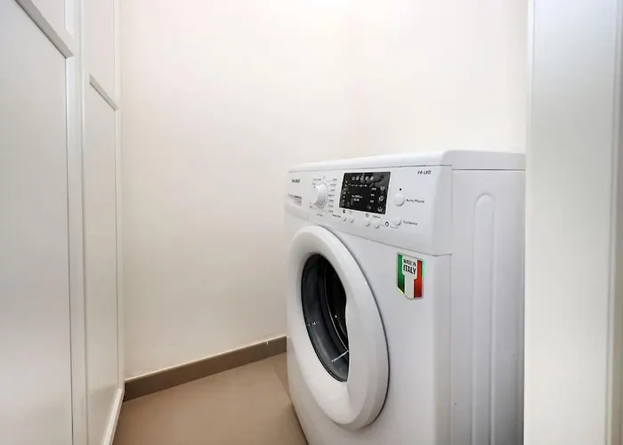 Apartment Basilica San Paolo Nuvola Eur Modern Rom