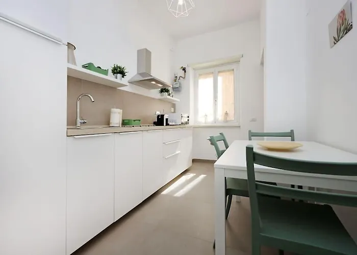 Apartment Basilica San Paolo Nuvola Eur Modern Rom