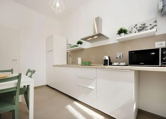 Apartment Basilica San Paolo Nuvola Eur Modern