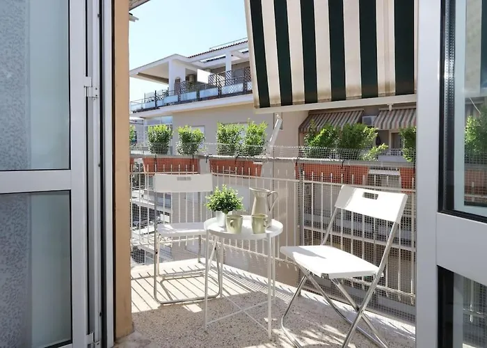 Basilica San Paolo Nuvola Eur Modern Apartment Rom