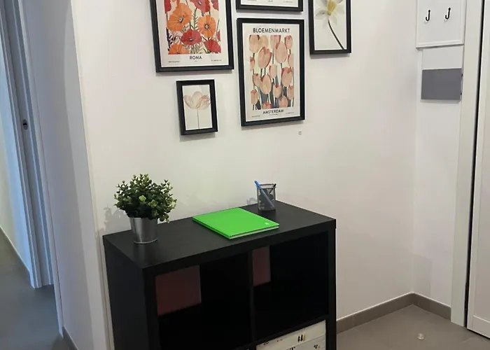 Apartment Basilica San Paolo Nuvola Eur Modern *